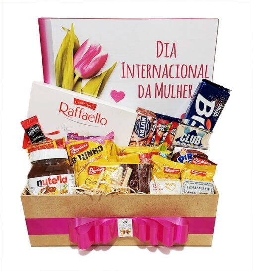 Cesta de café da manhã para o dia da mulher